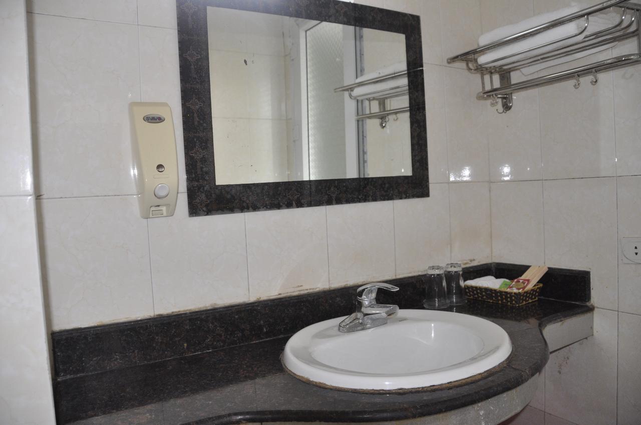 Cong Doan Mong Cai Hotel Quảng Ninh Exterior foto
